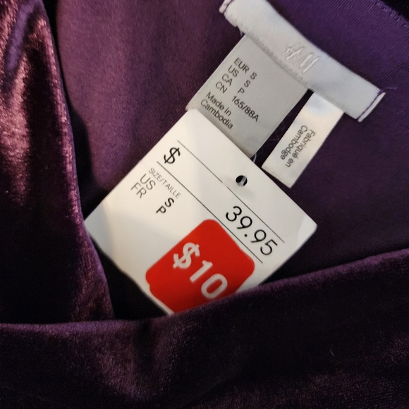 Dress - Picture 2 of 3